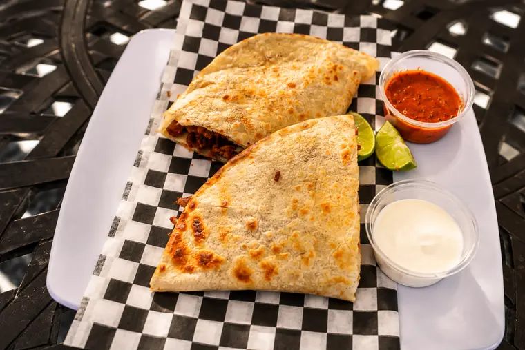 Quesadilla recién preparada para llevar